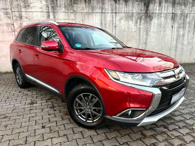 Imagine Mitsubishi Outlander 2.2 DI-D Top ClearTec 4WD Autom.*7Sitz