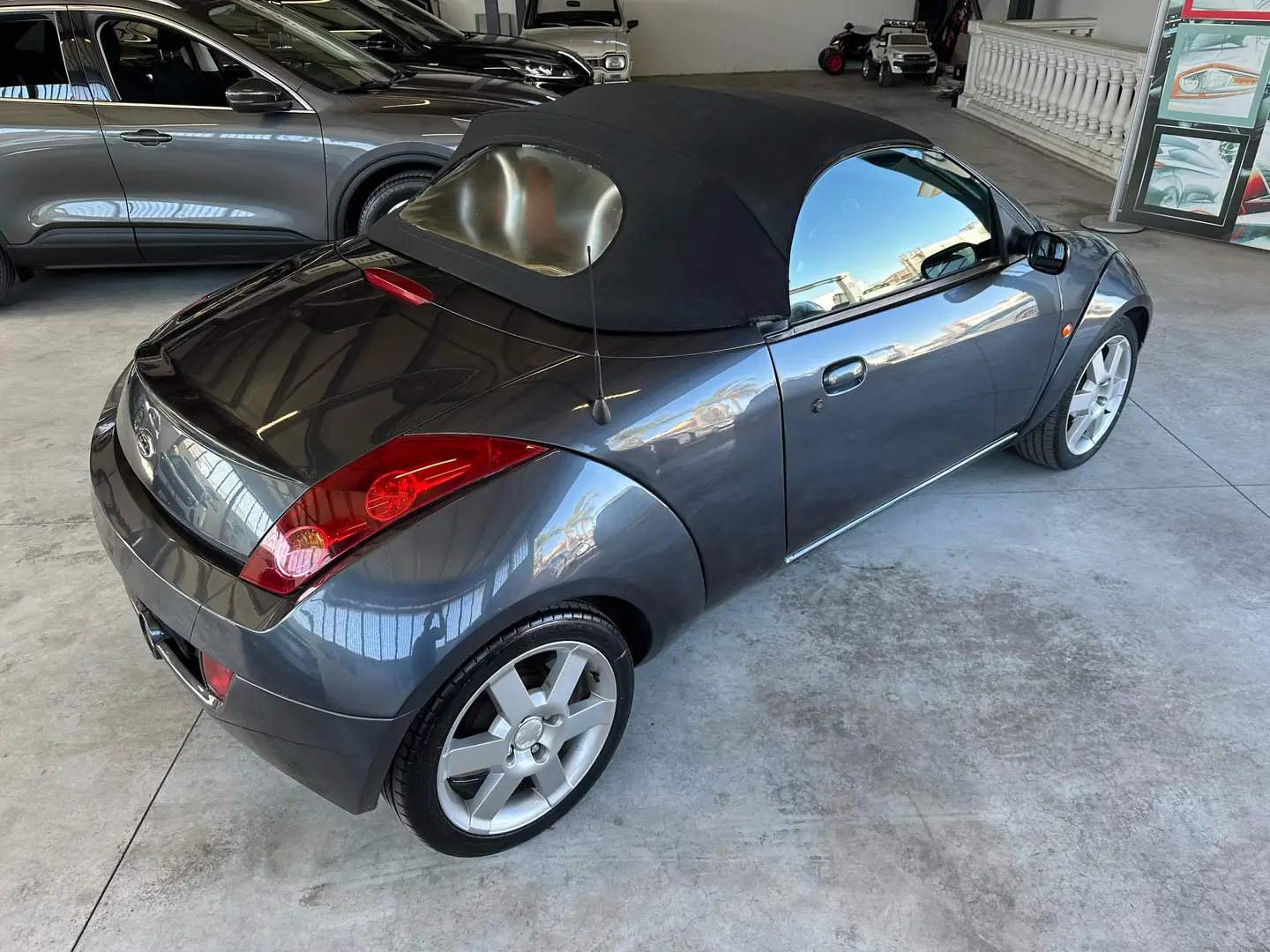 Ford Streetka cabrio 1.6 95 CV Grigio - 2