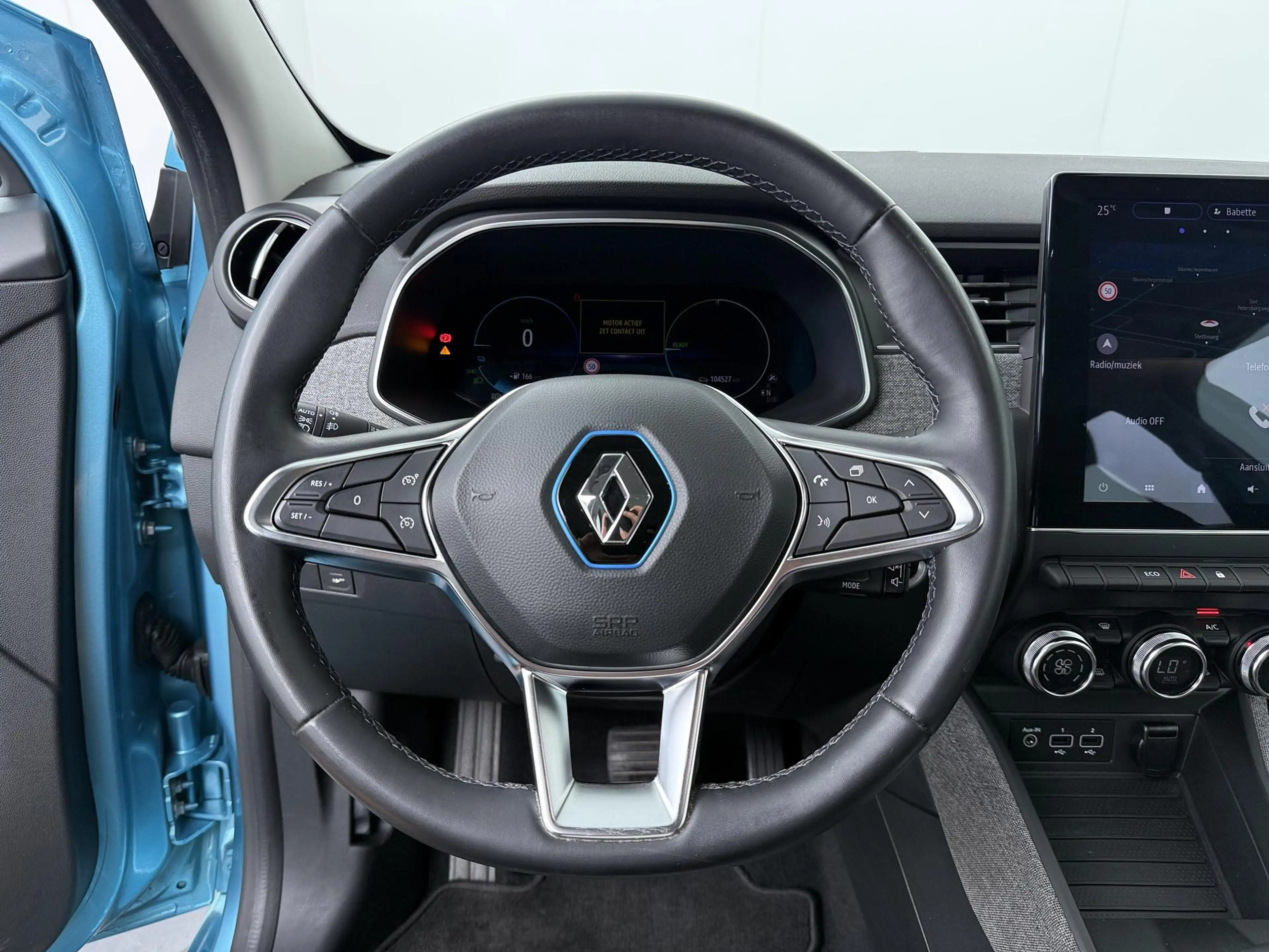 Renault ZOE R135 Zen Batterijkoop | Navigatie | — photo 9