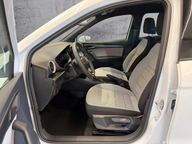 SEAT Arona view 8