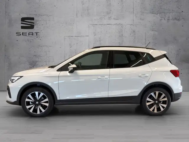 SEAT Arona view 3