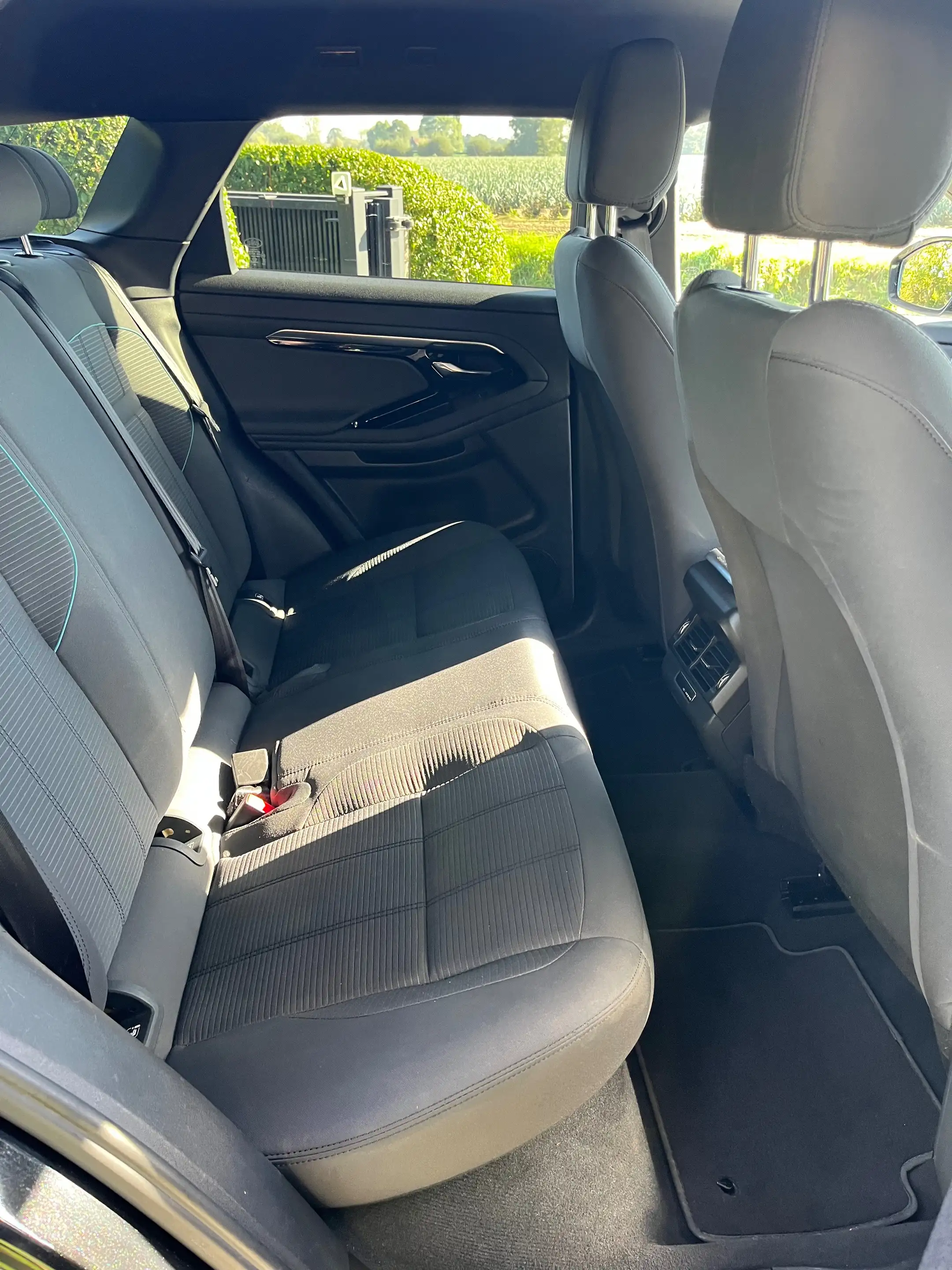Land Rover Range Rover Evoque 2.0 TD4 MHEV 4WD/78000km/Carplay/360Cam/Led/Navi/Cruise/Clima... — photo 10