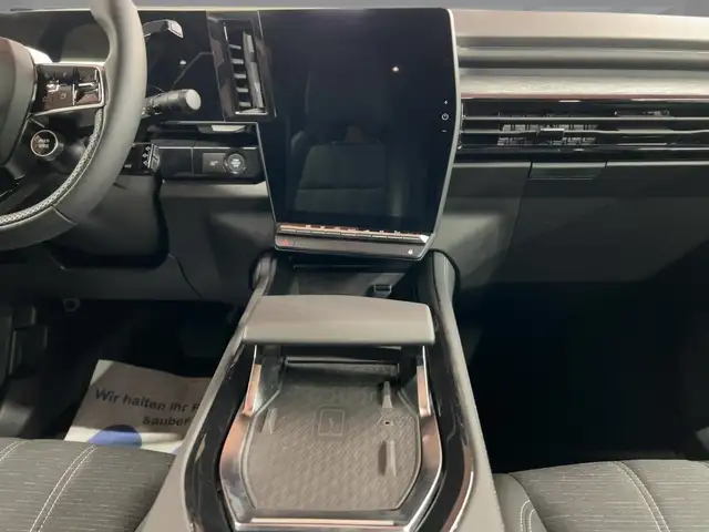 Renault Austral view 12
