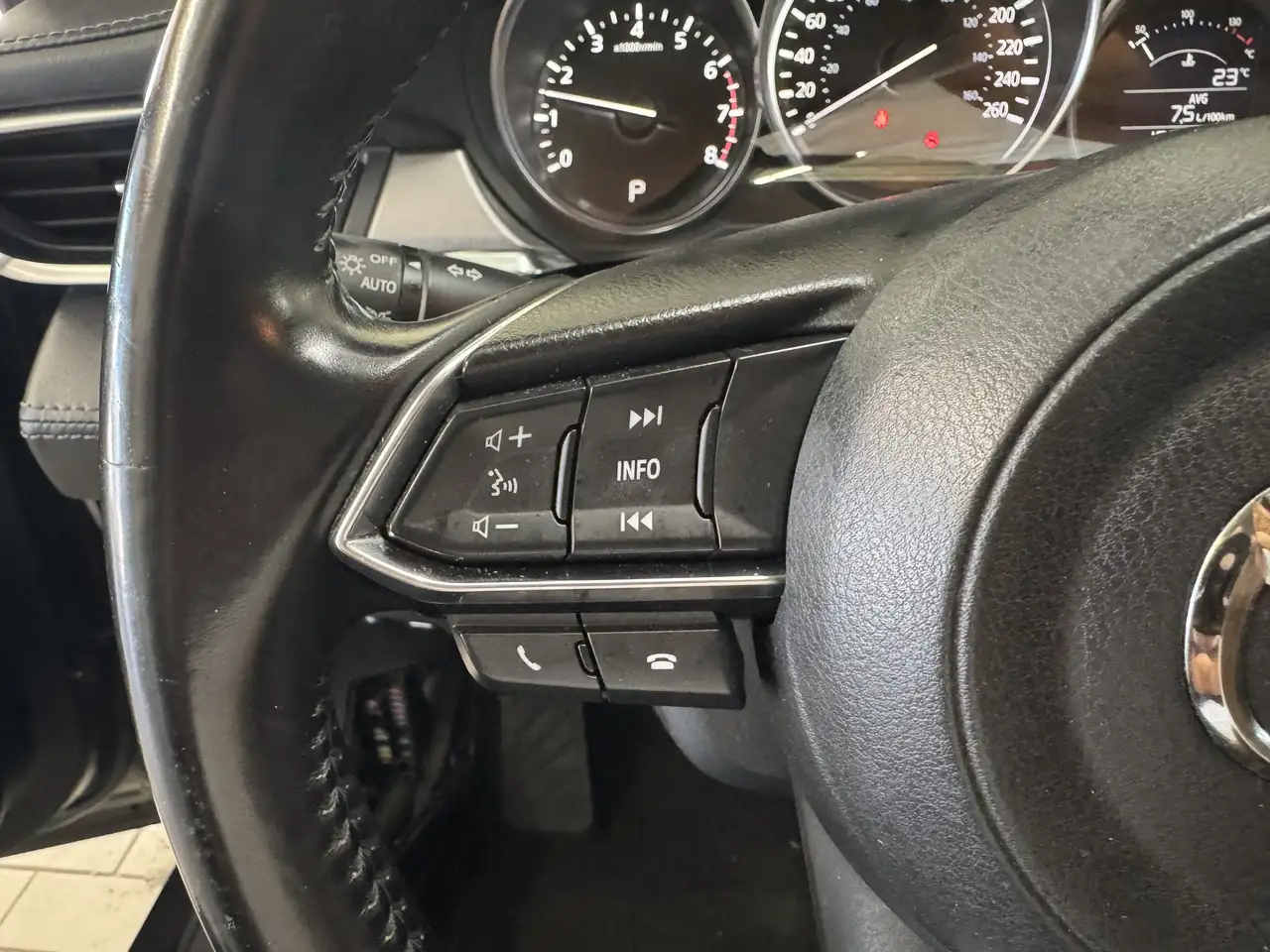 Mazda 6 снимка Mazda 6
