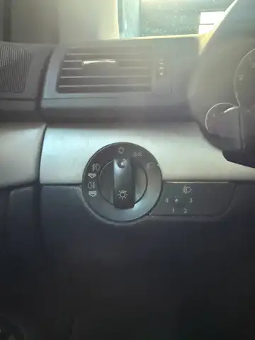 Audi A4 view 8