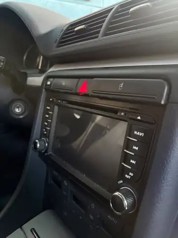 Audi A4 view 10