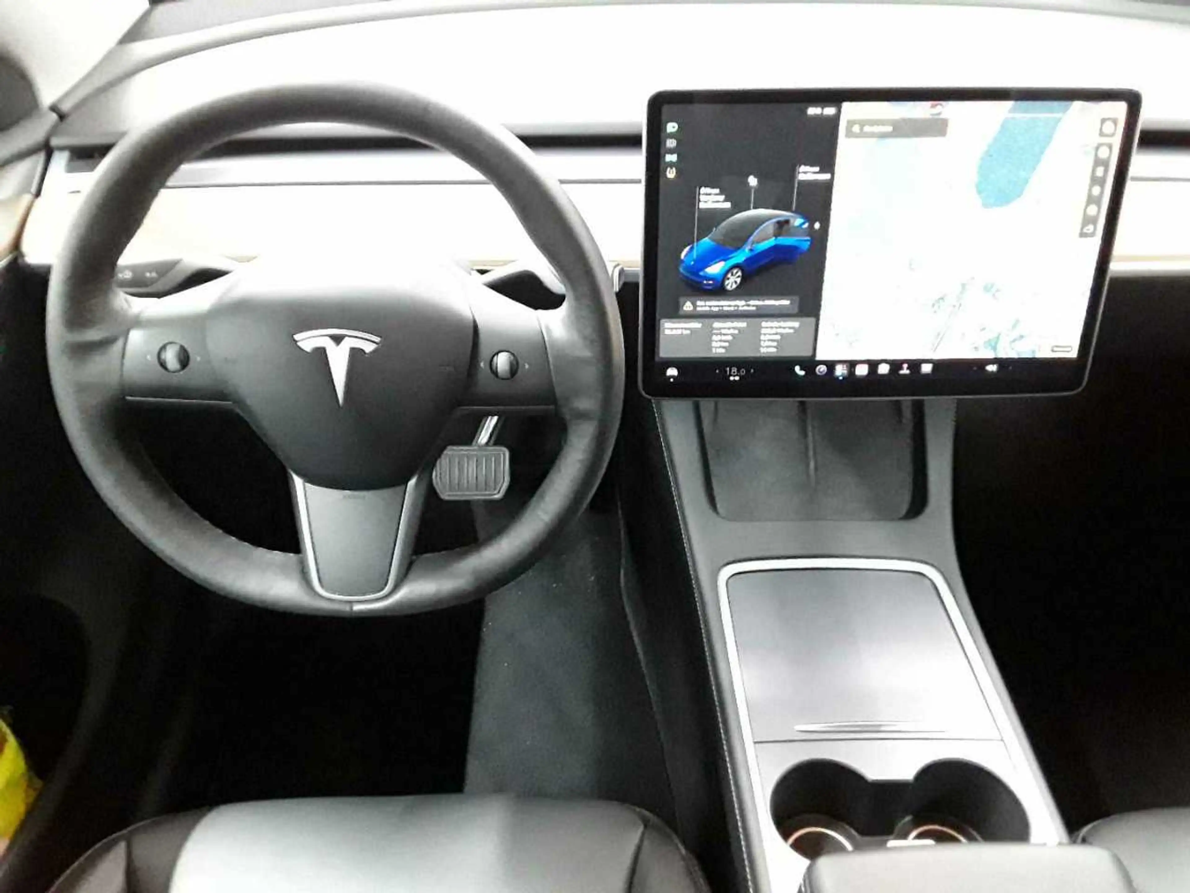 Tesla Model Y Long Range Dual Motor AWD — photo 10