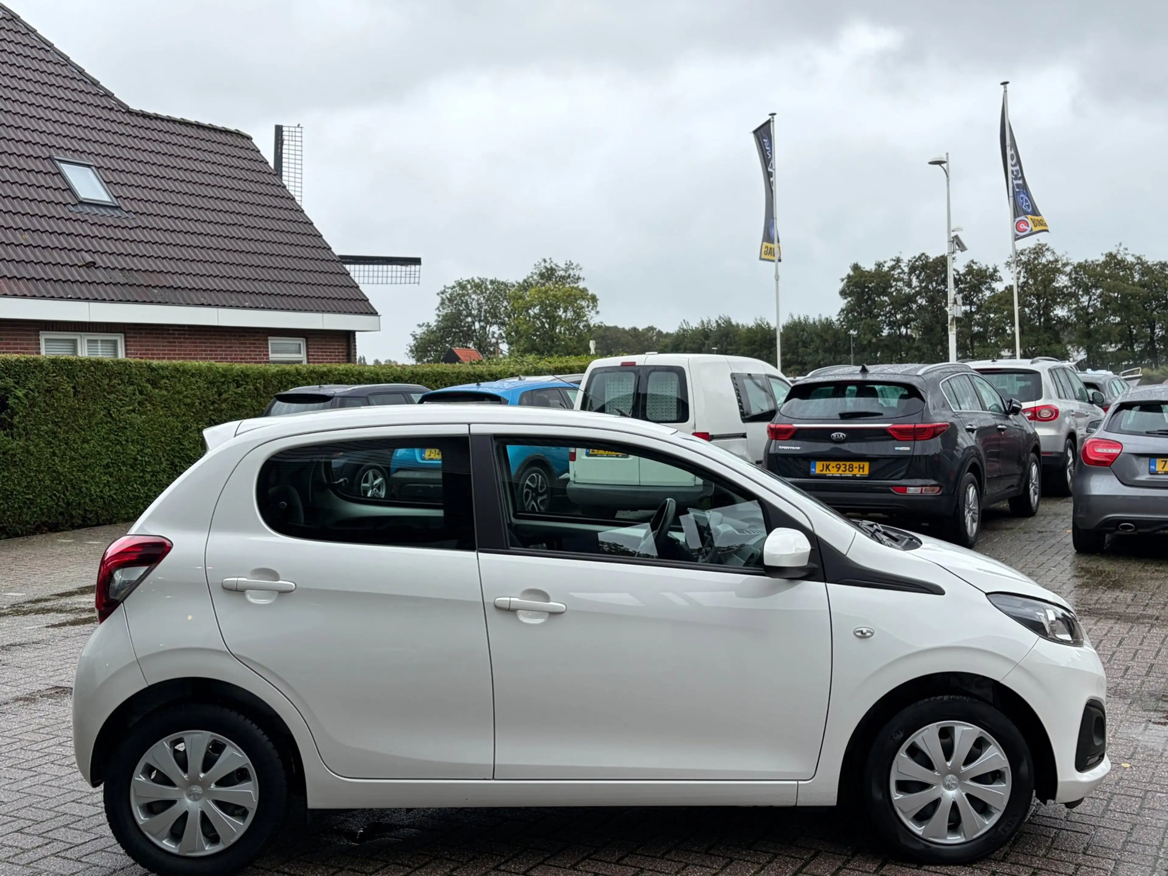 Peugeot 108 1.0 e-VTi Active 5Drs Airco Bluetooth NL-Auto NAP — photo 5