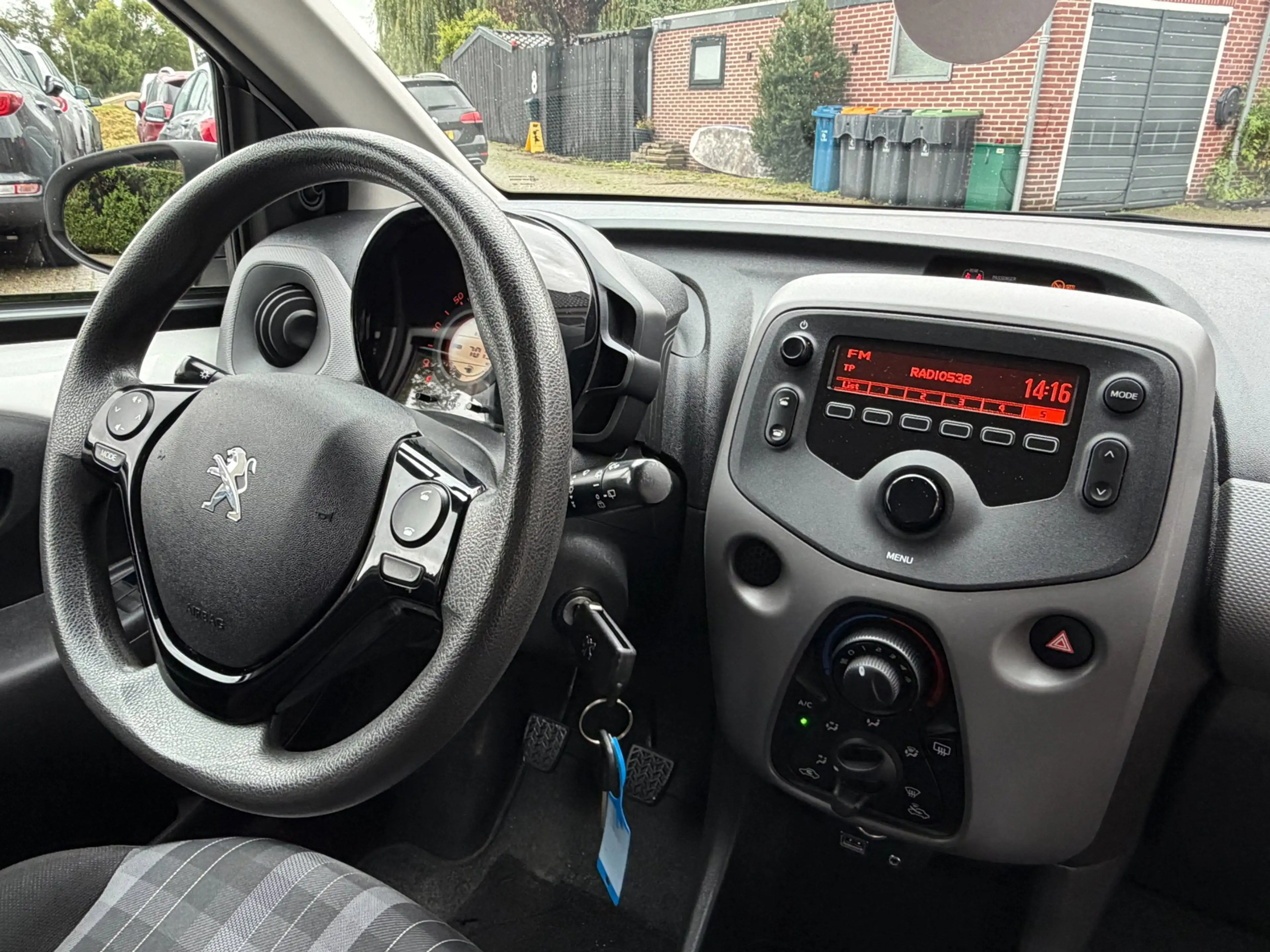 Peugeot 108 1.0 e-VTi Active 5Drs Airco Bluetooth NL-Auto NAP — photo 9