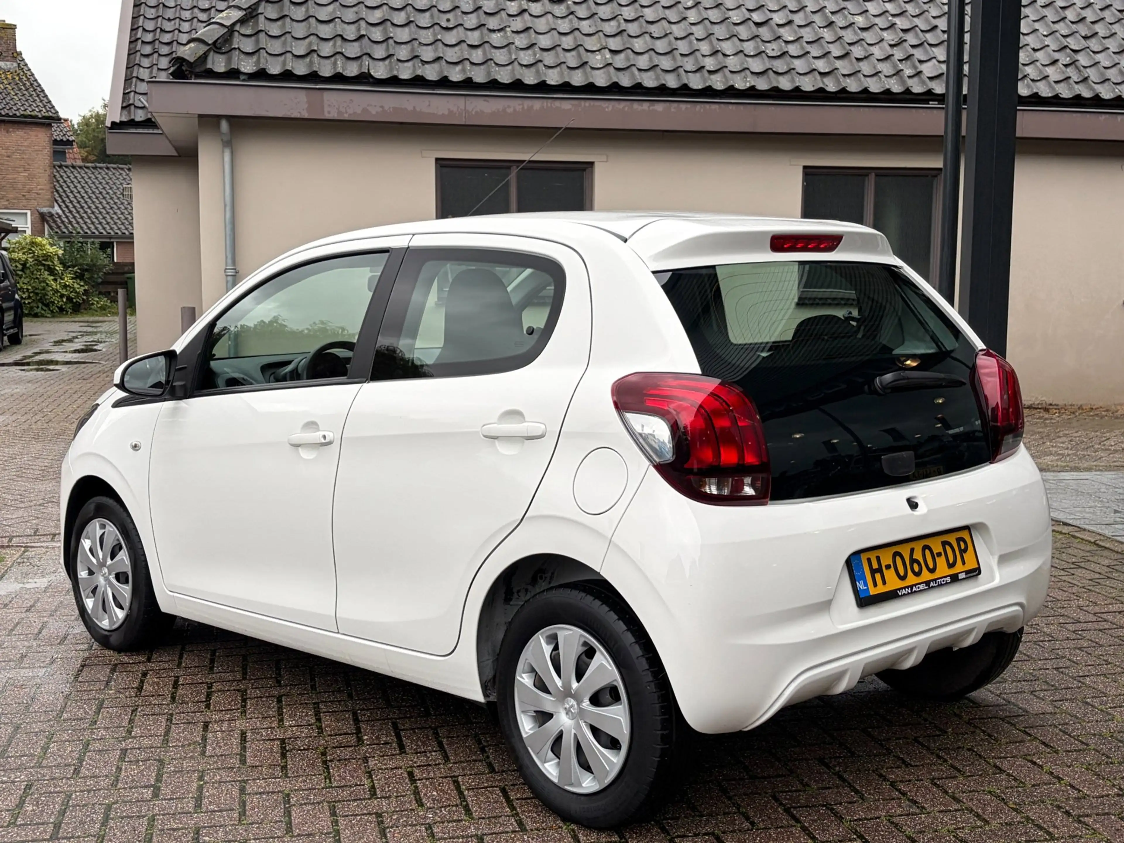 Peugeot 108 1.0 e-VTi Active 5Drs Airco Bluetooth NL-Auto NAP — photo 3