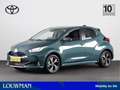 Toyota Yaris 1.5 Hybrid 115 First Edition + Comfort Pack *DEMO* Groen - thumbnail 1