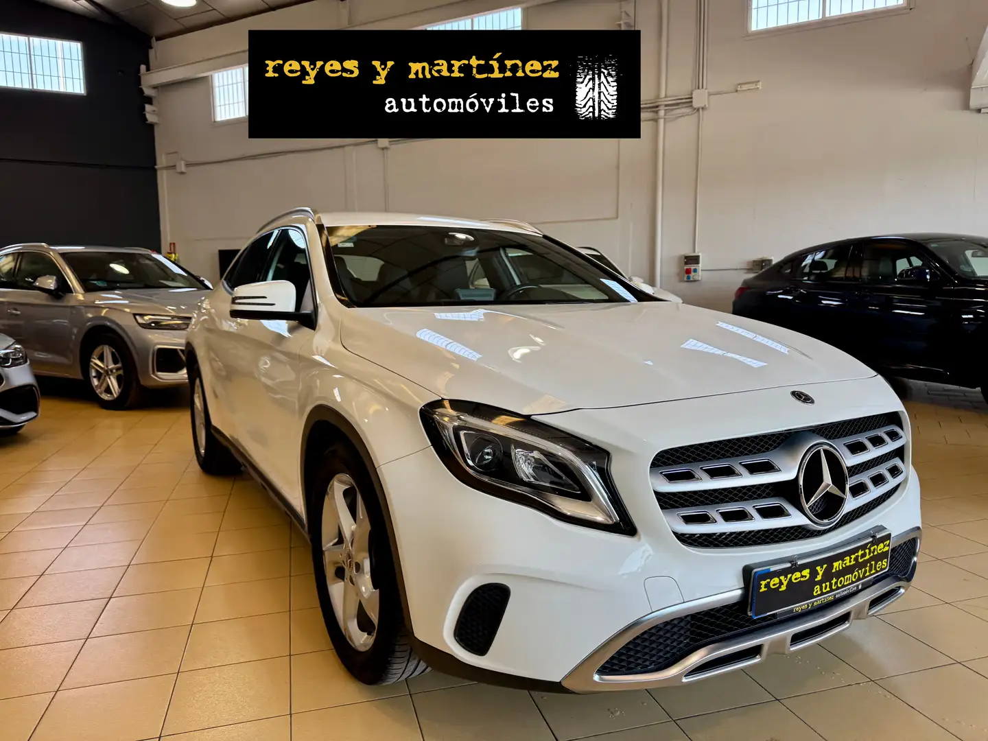 Mercedes-Benz GLA 180 Blanco - 2