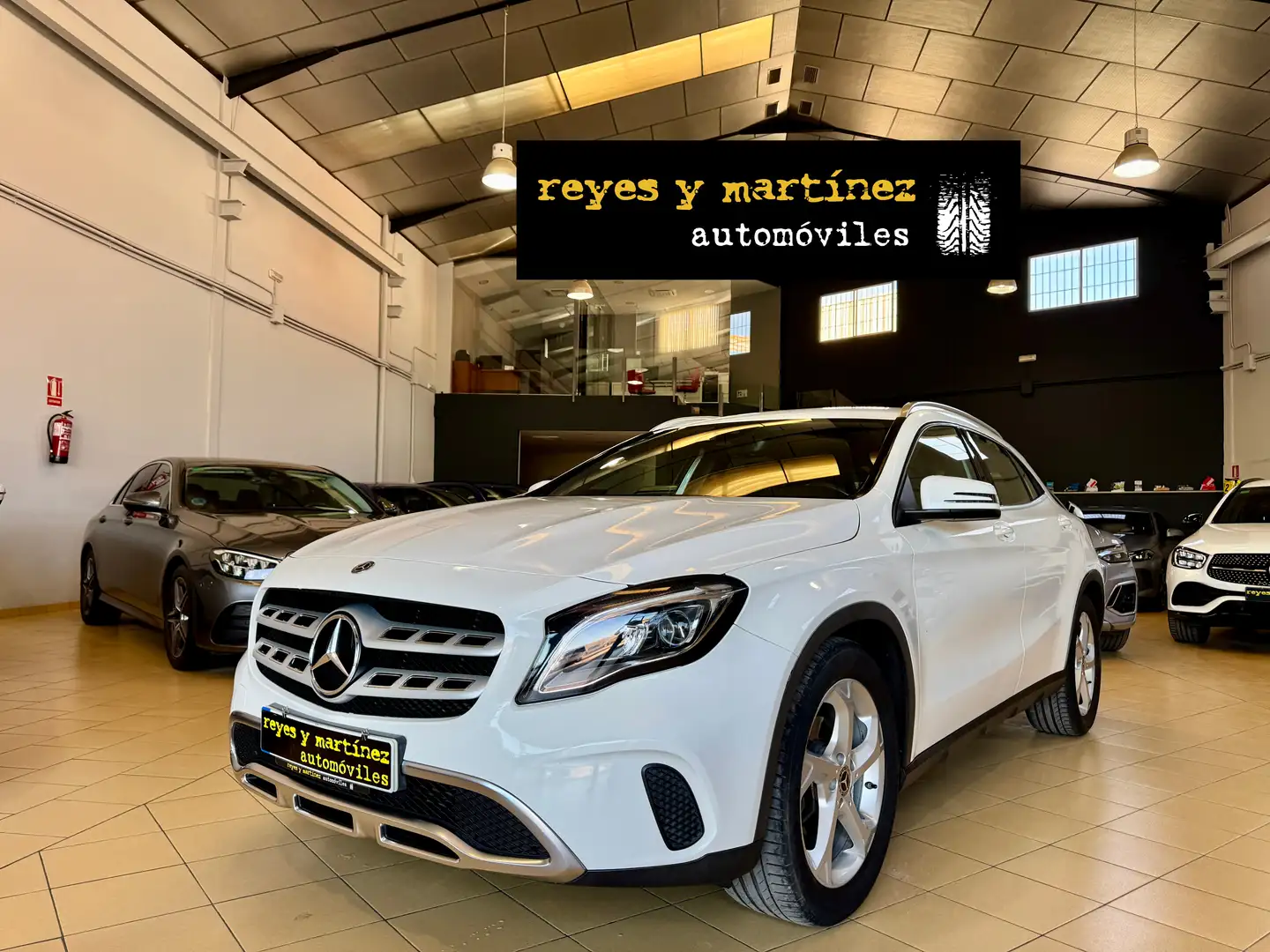 Mercedes-Benz GLA 180 Blanco - 1