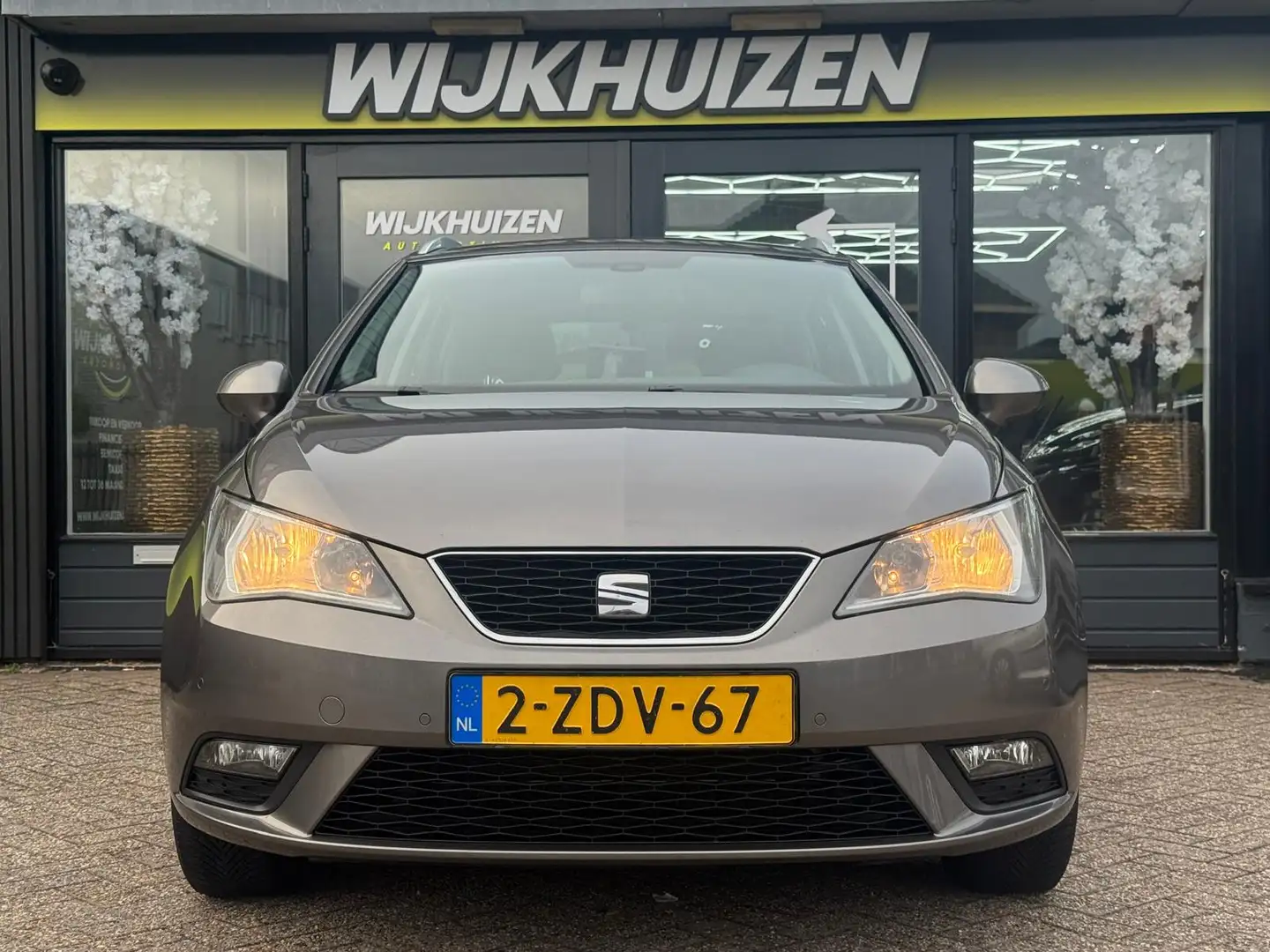 SEAT Ibiza ST 1.2 TSI Style met Climate !!! Navigatie !!! Par Grijs - 2