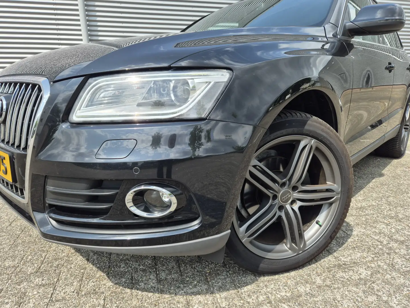 Audi Q5 2.0 TFSI quattro Pro Line Automaat, airco,cruise,t Noir - 2