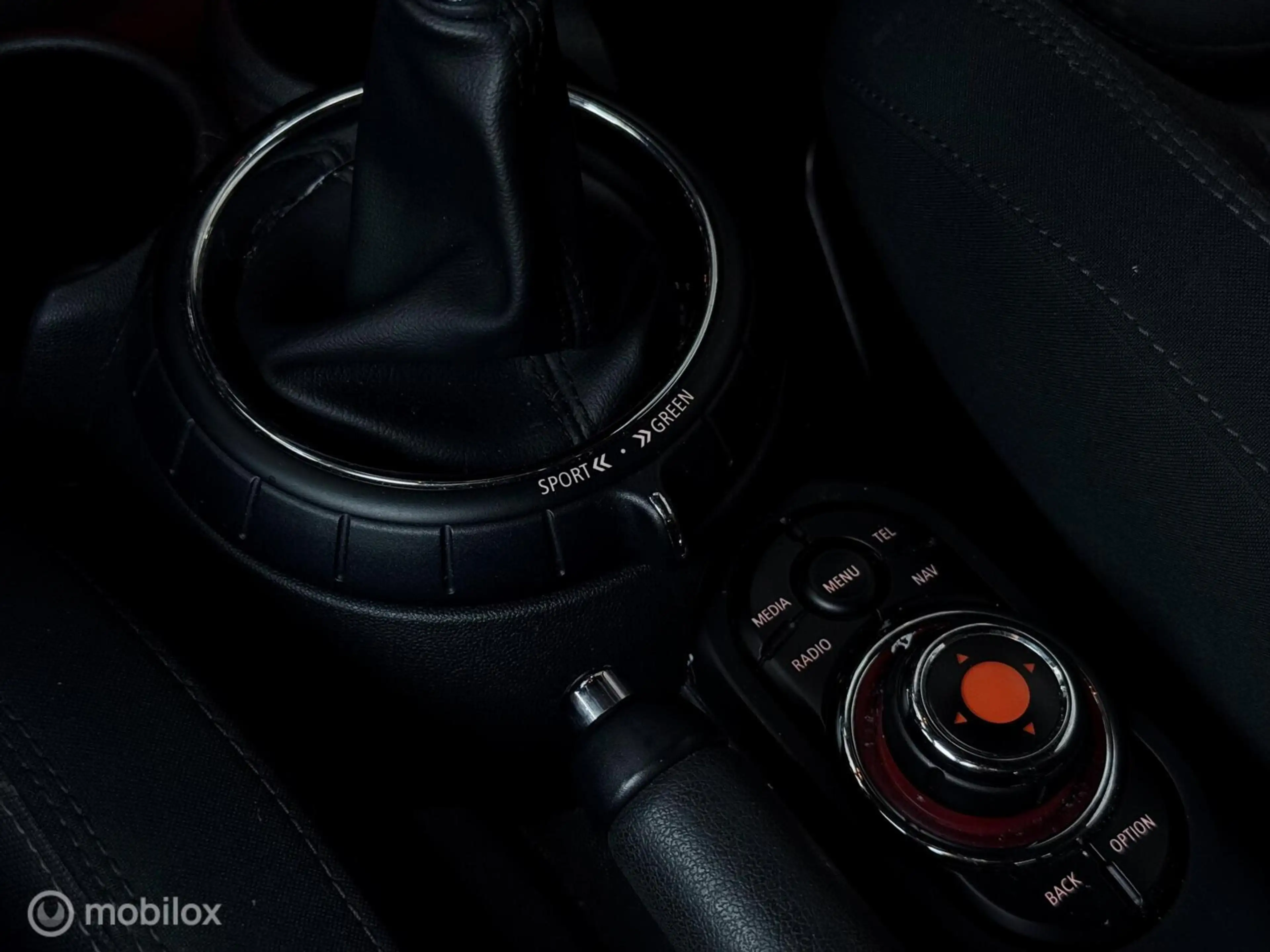 MINI Cooper Cabrio 1.5 Chili | LED | Sportstoelen | Camera — photo 13