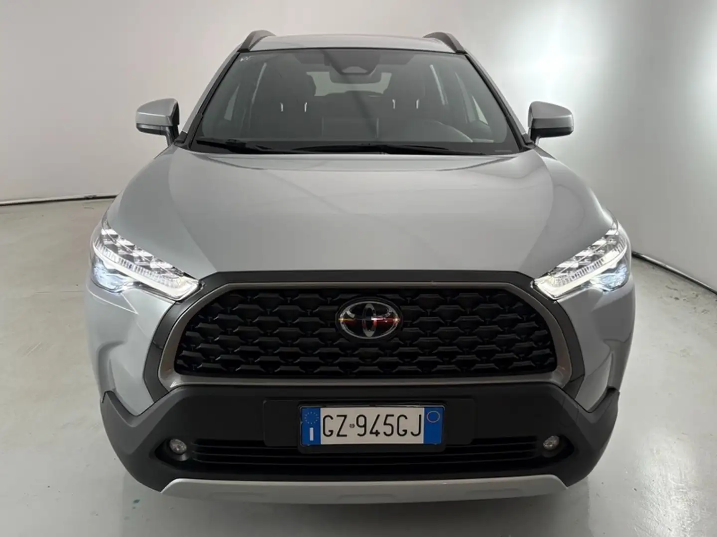 Toyota Corolla 1.8 Hybrid 140 Trend Argent - 2