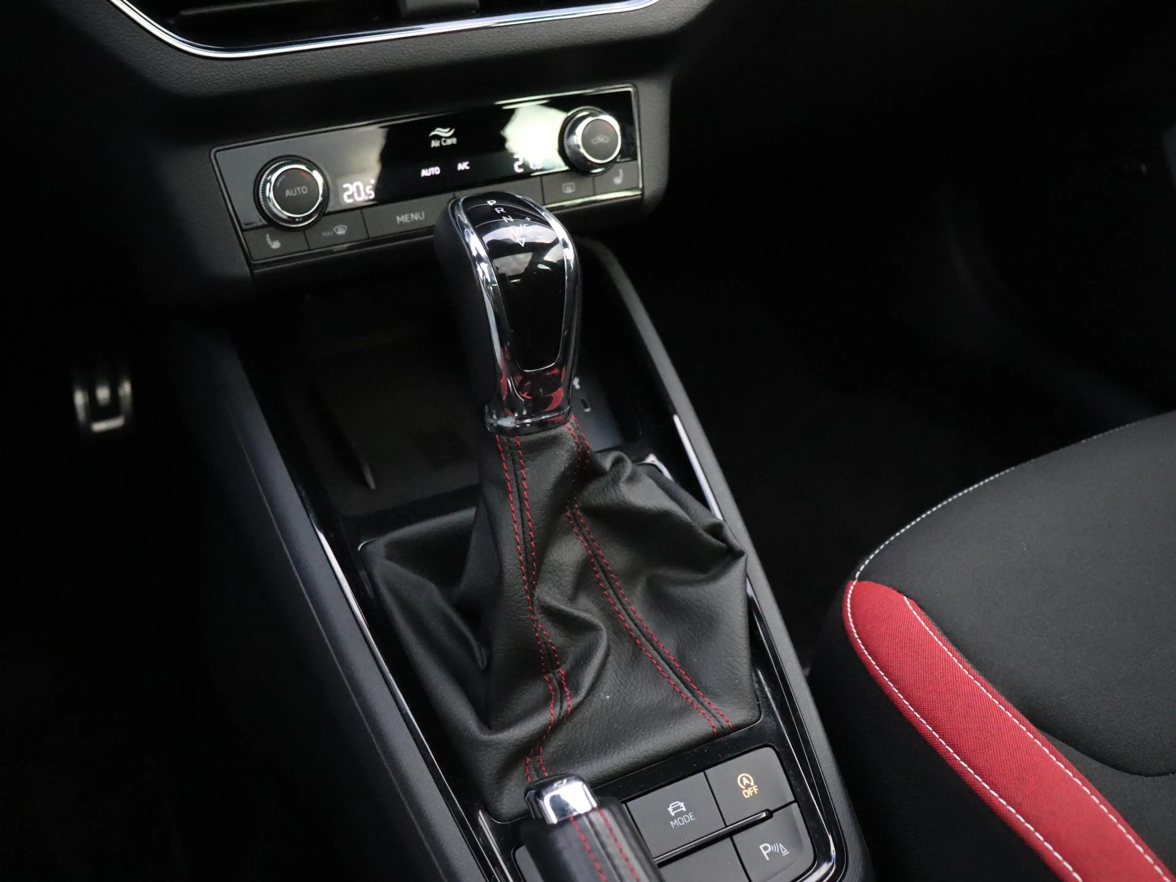 Skoda Kamiq 1.5 TSI ACT Monte Carlo | DSG | PANO | SPORTSTOELE — photo 25
