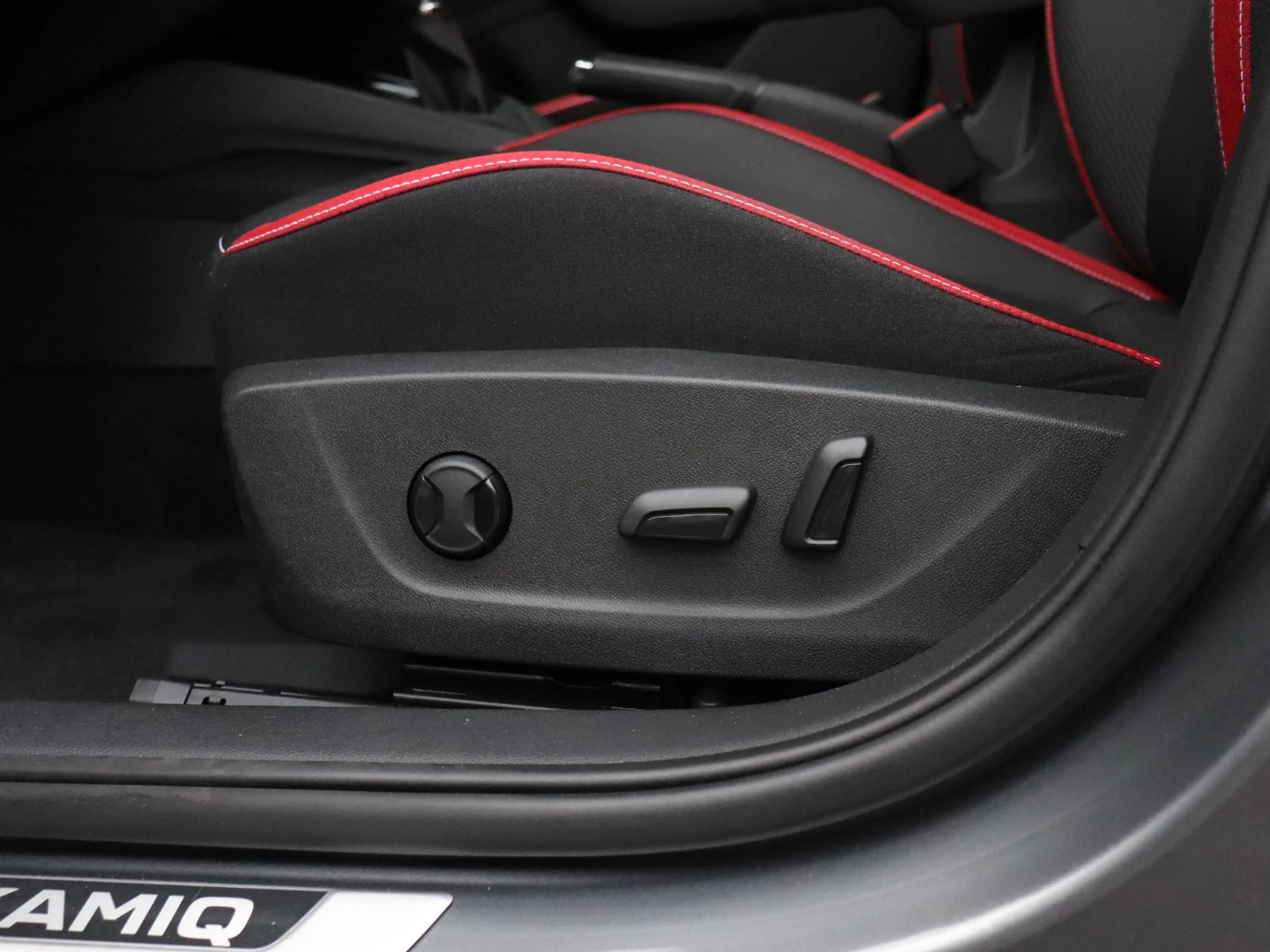 Skoda Kamiq 1.5 TSI ACT Monte Carlo | DSG | PANO | SPORTSTOELE — photo 14