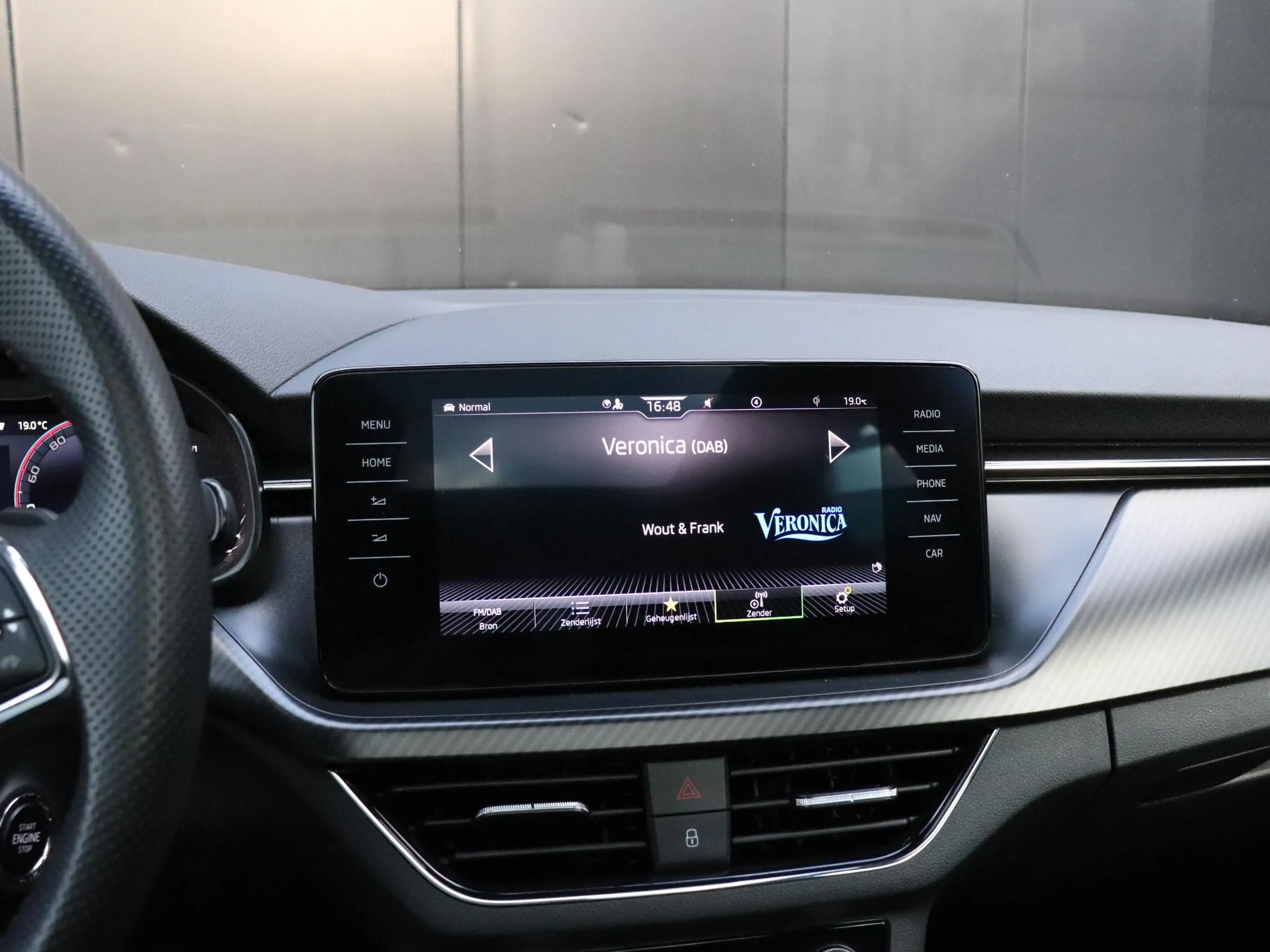 Skoda Kamiq 1.5 TSI ACT Monte Carlo | DSG | PANO | SPORTSTOELE — photo 6
