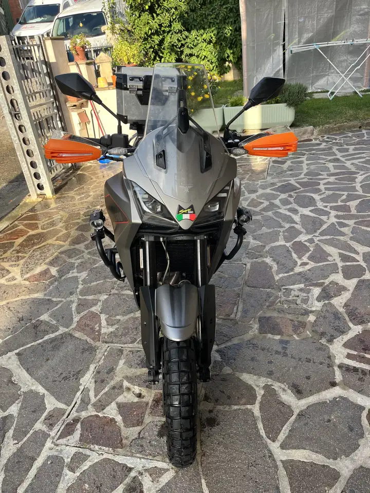 Moto Morini X-Cape