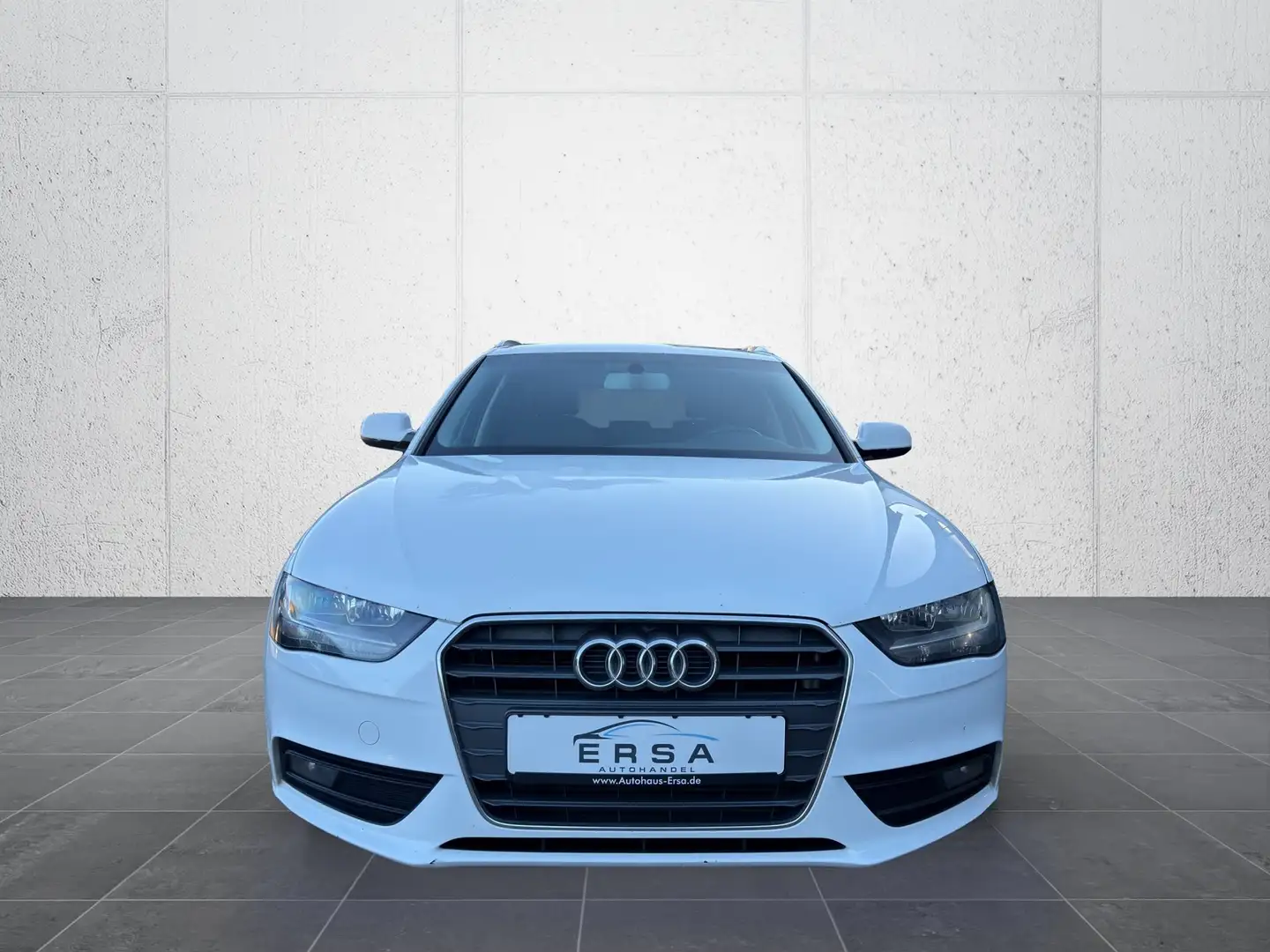 Audi A4 Avant 2.0 TDI Ambiente*AHK*PDC*18 Zoll*Tüv Bianco - 2