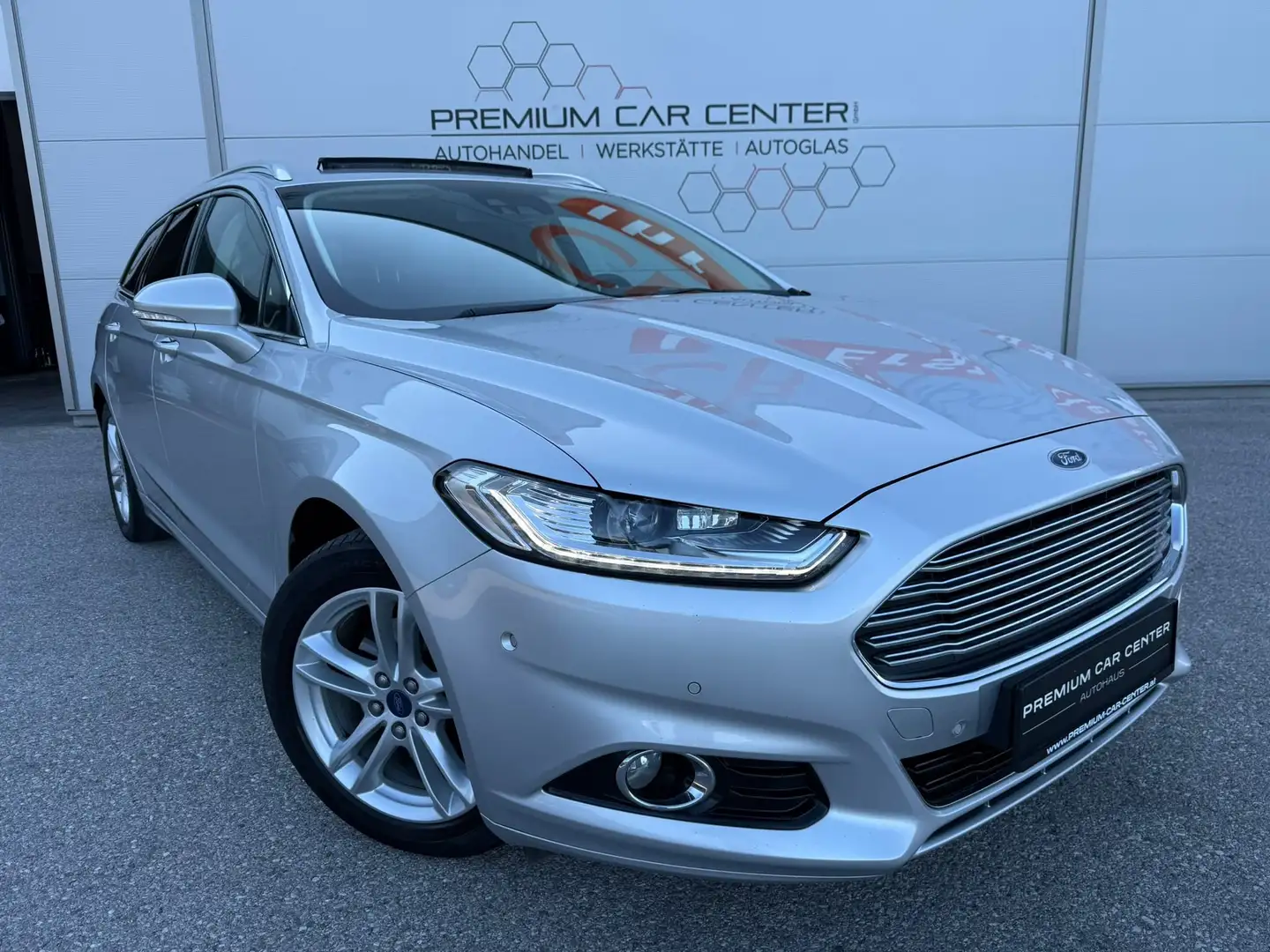 Ford Mondeo Titanium 2,0 TDCi NAVI / AHV / ACC / DIGI-TACHO Silber - 1