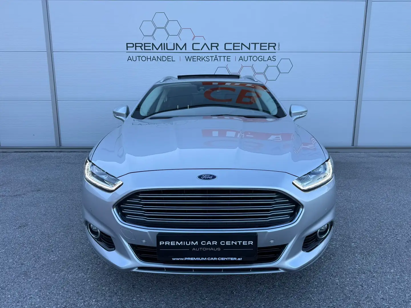 Ford Mondeo Titanium 2,0 TDCi NAVI / AHV / ACC / DIGI-TACHO Silber - 2
