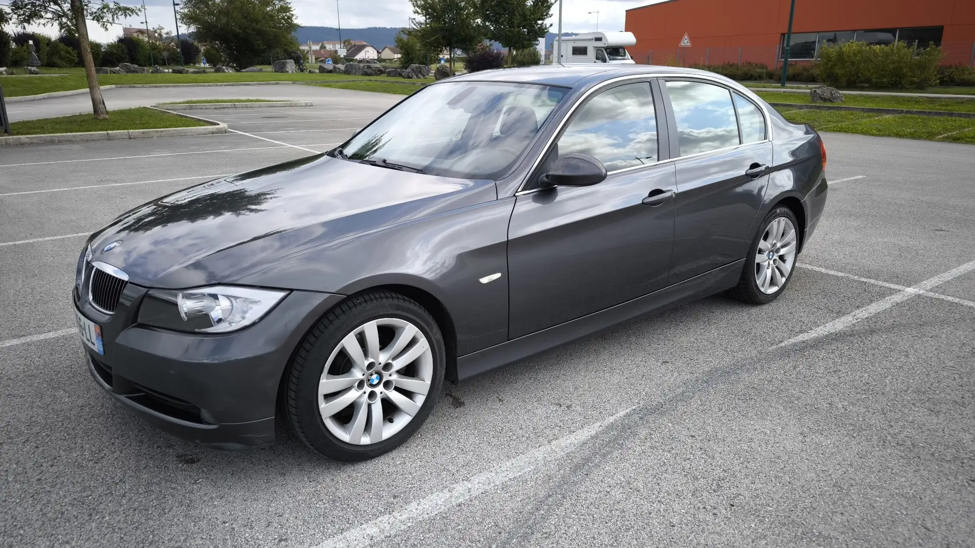 BMW 325 325i 218ch Confort - 1