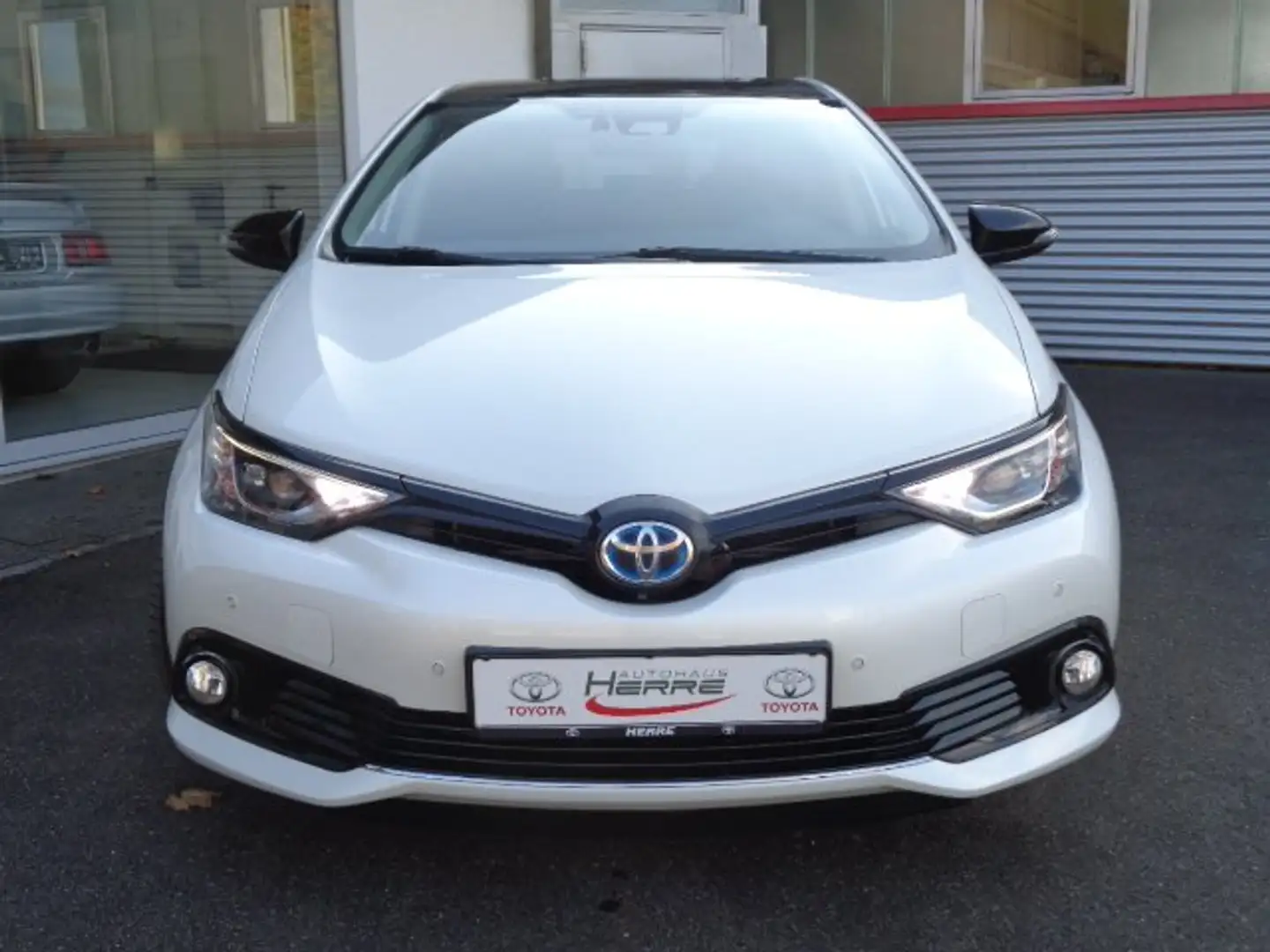 Toyota Auris Hybrid Style Selection Navi, abn. AHK, LED Weiß - 2