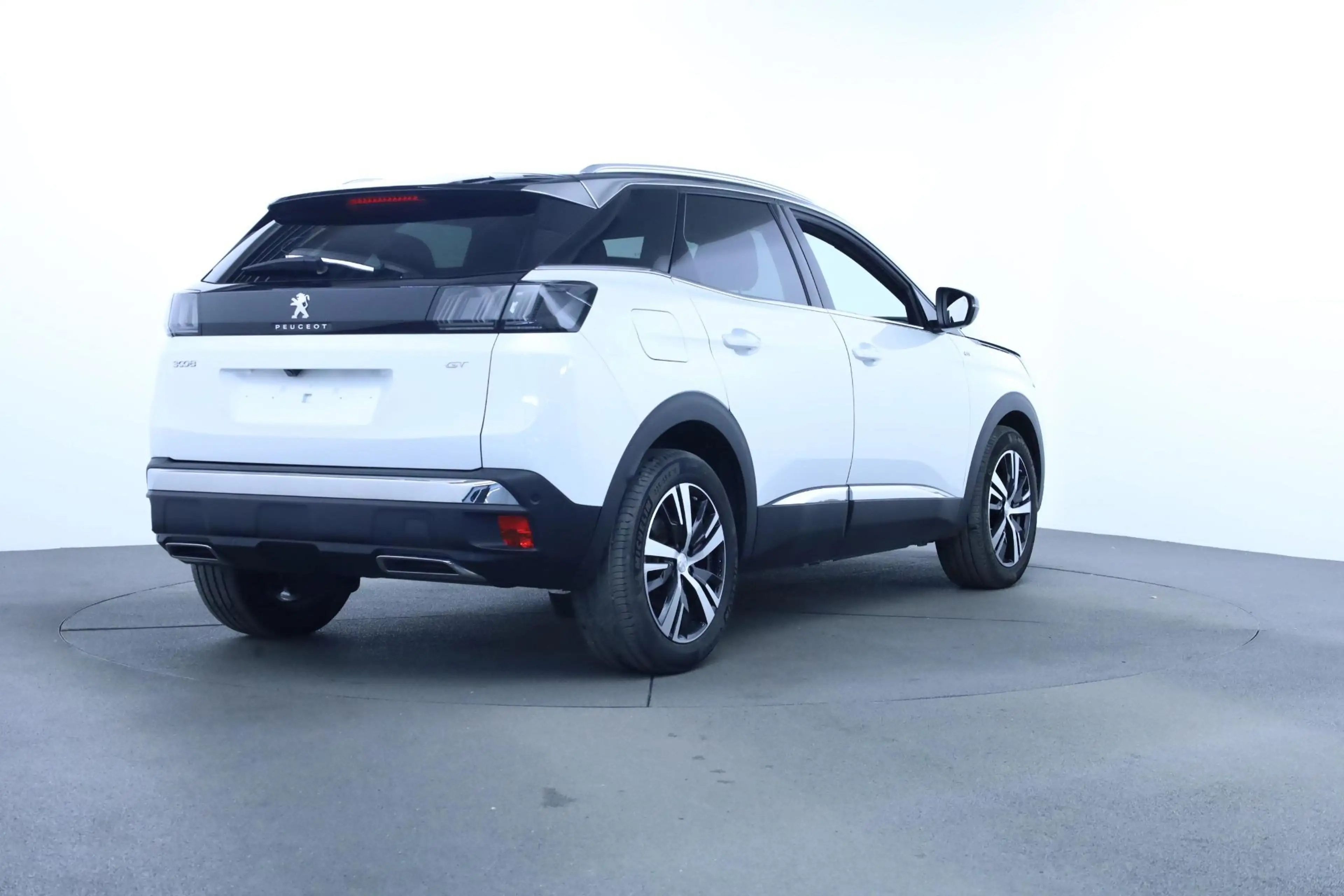 Peugeot 3008 PureTech 130 EAT8 GT Aut. NP 49.290.- *-50% — photo 8