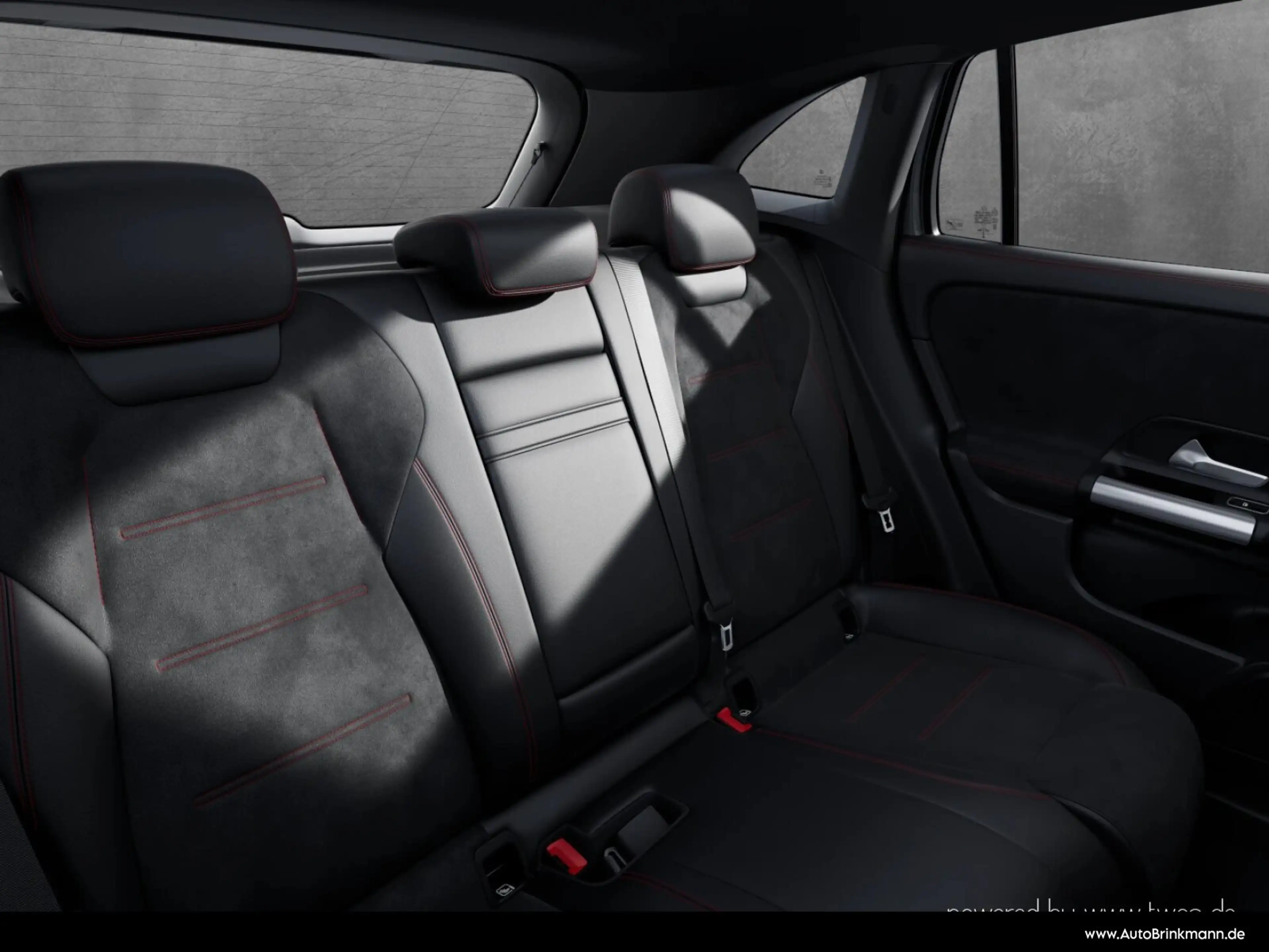 Mercedes-Benz EQA 300 EQA 300 AMG-LINE/AHK/360°/LED/4M/TOTW/18“ SHZ — photo 11