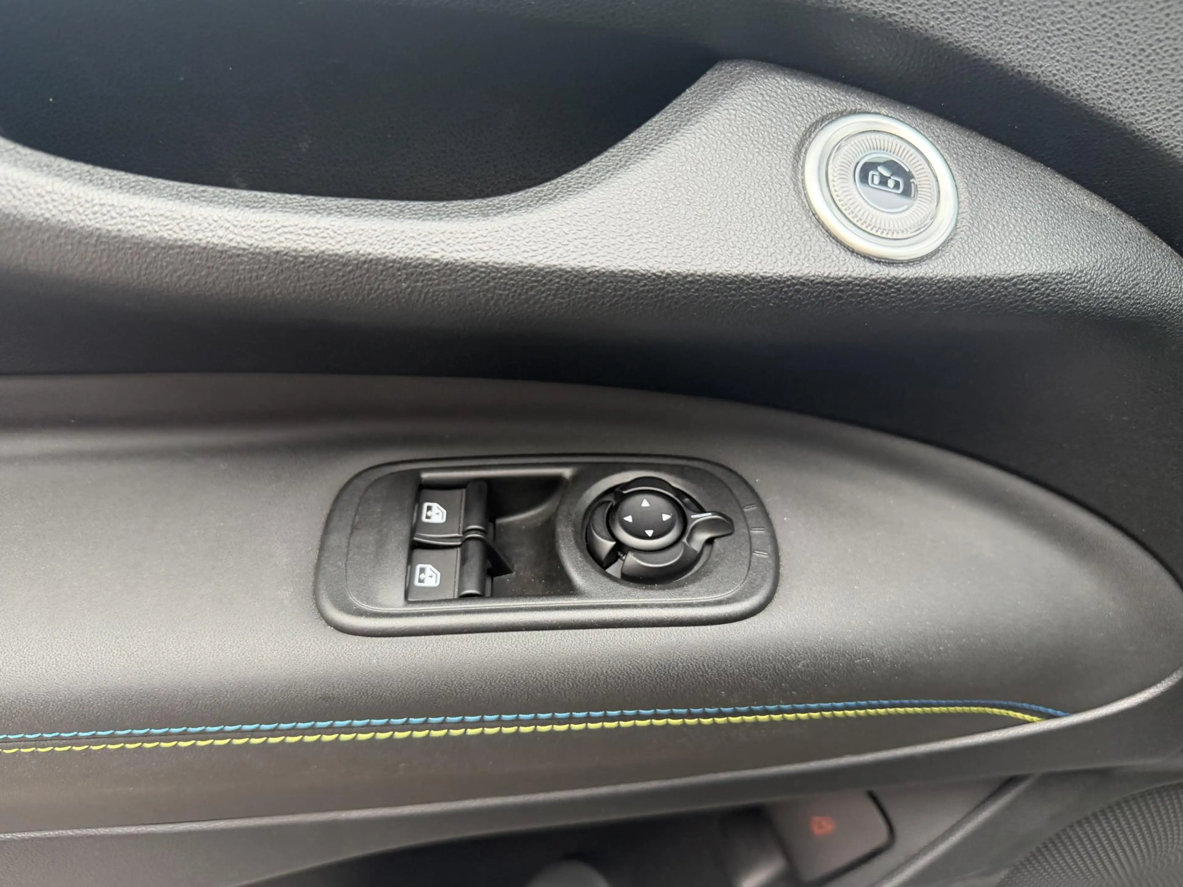 Fiat 500 Abarth Scorpionissima 42 kWh | Pano | VOL OPTIES — photo 10