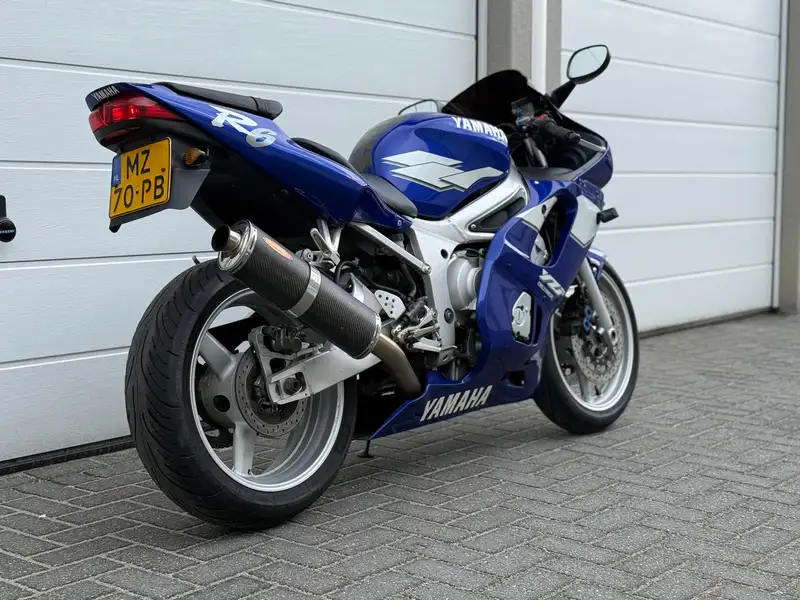 Yamaha YZF-R6 - foto 3