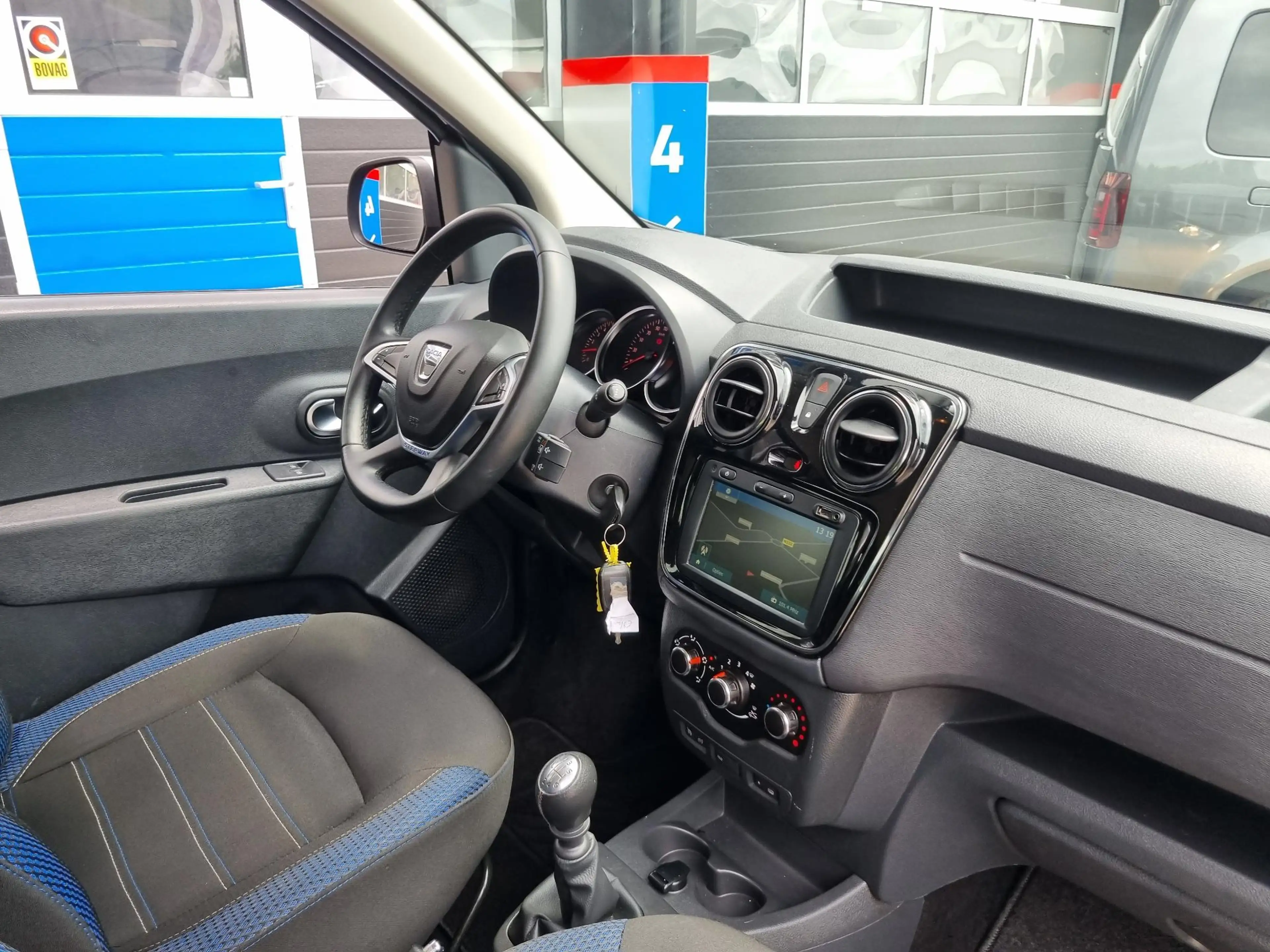 Dacia Dokker 1.3 TCe Stepway 130pk. NAVI / CAMERA / CRUISE / PD — photo 9