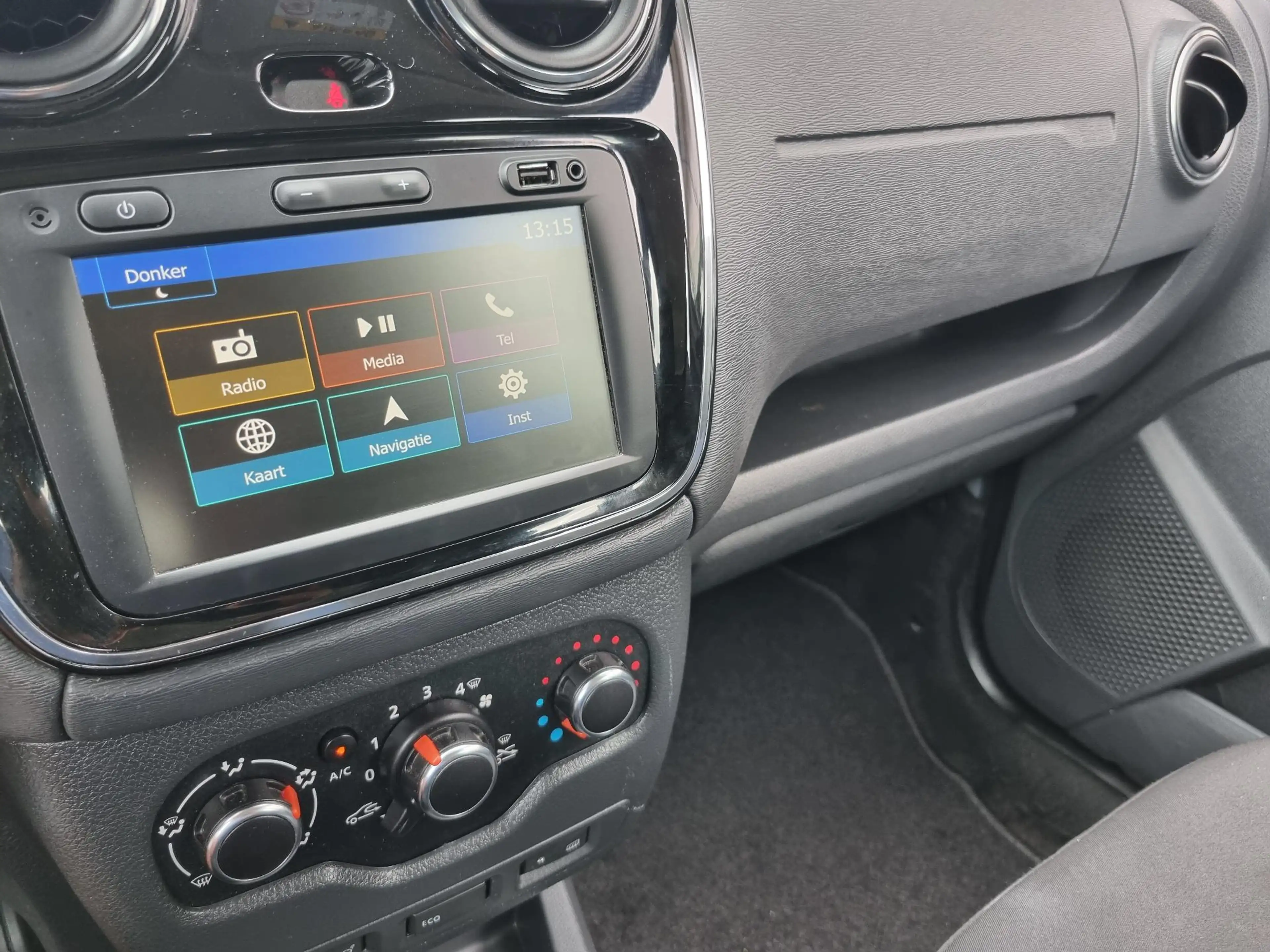 Dacia Dokker 1.3 TCe Stepway 130pk. NAVI / CAMERA / CRUISE / PD — photo 17