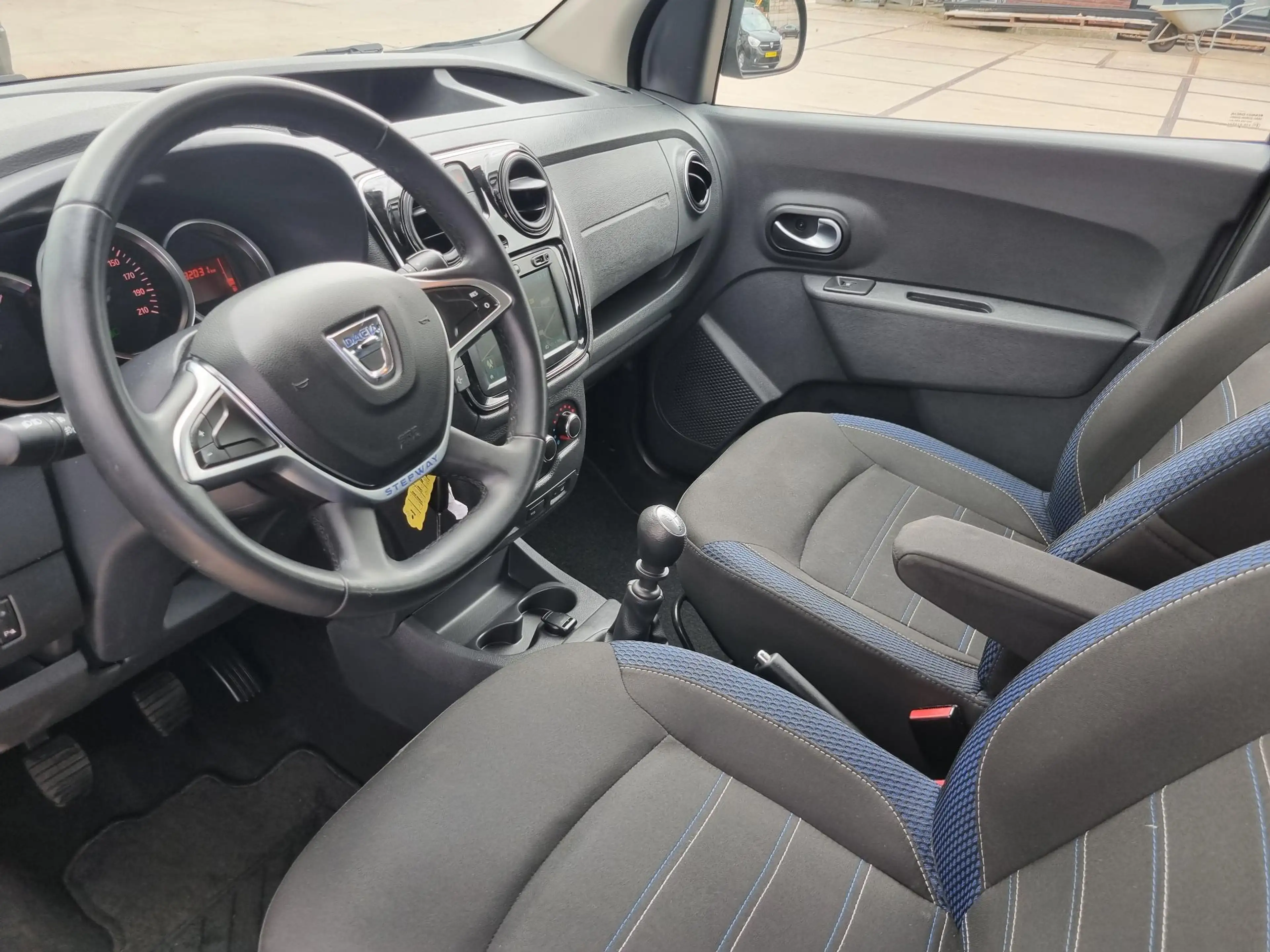 Dacia Dokker 1.3 TCe Stepway 130pk. NAVI / CAMERA / CRUISE / PD — photo 7