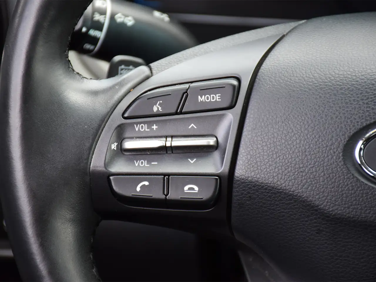 Hyundai KONA снимка Hyundai KONA