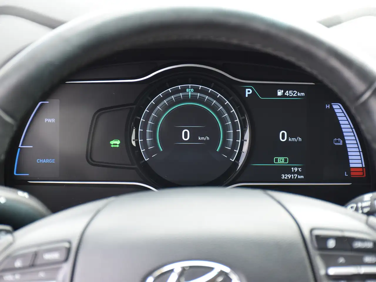 Hyundai KONA снимка Hyundai KONA