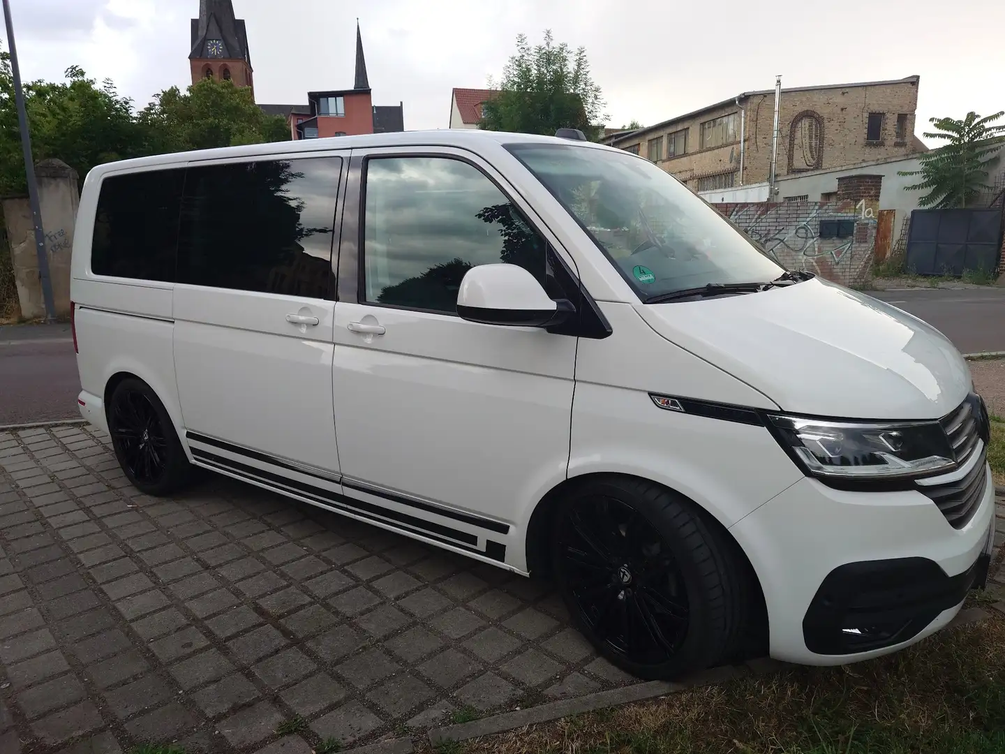 Volkswagen T6.1 Multivan Kurz DSG Comfortline - 1