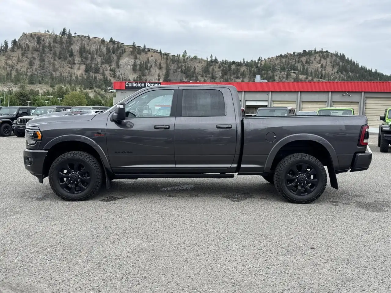 RAM 3500 снимка RAM 3500