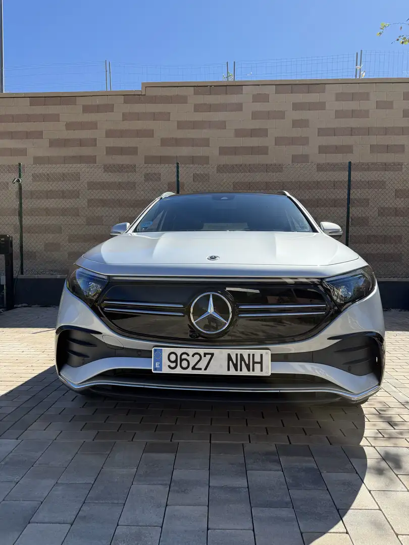 Mercedes-Benz EQA 250 AMG Line - 1