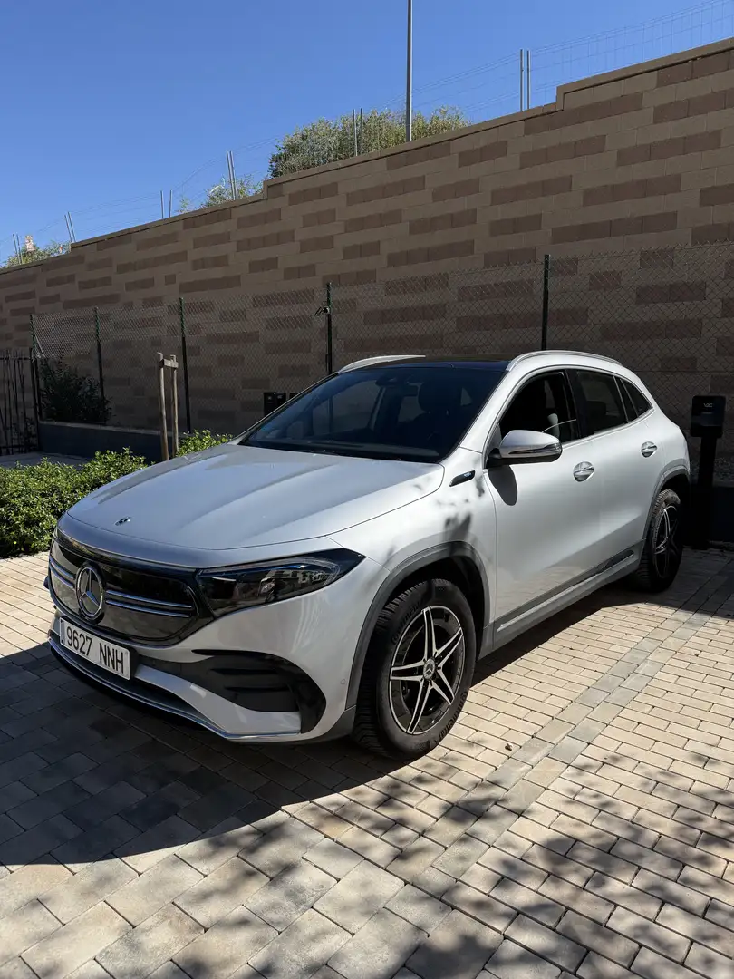 Mercedes-Benz EQA 250 AMG Line - 2