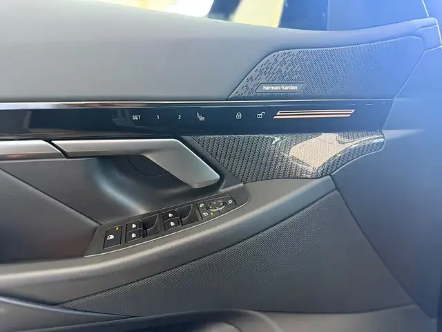 BMW 520 d MHEV xDrive Aut. *PANO* 360* SITZBELÜFTUNG* S... Ansicht 18