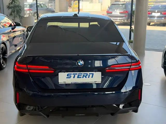 BMW 520 d MHEV xDrive Aut. *PANO* 360* SITZBELÜFTUNG* S... Ansicht 4
