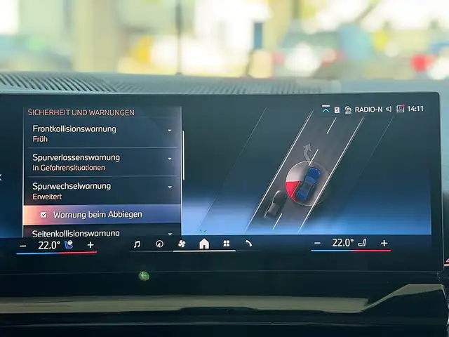 BMW 520 d MHEV xDrive Aut. *PANO* 360* SITZBELÜFTUNG* S... Ansicht 40