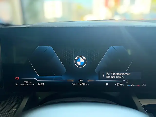BMW 520 d MHEV xDrive Aut. *PANO* 360* SITZBELÜFTUNG* S... Ansicht 39