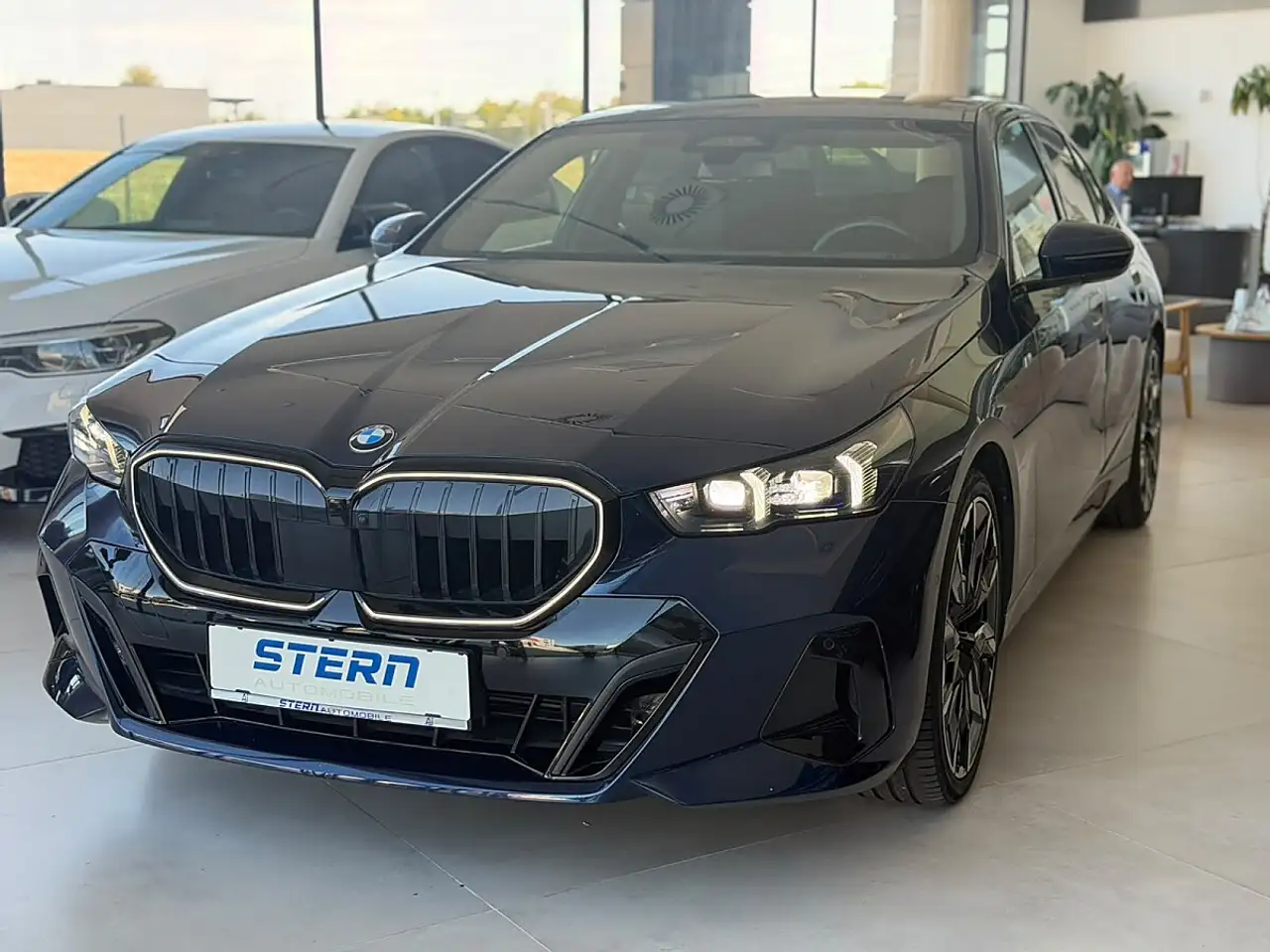 BMW 520 d MHEV xDrive Aut. *PANO* 360* SITZBELÜFTUNG* S...