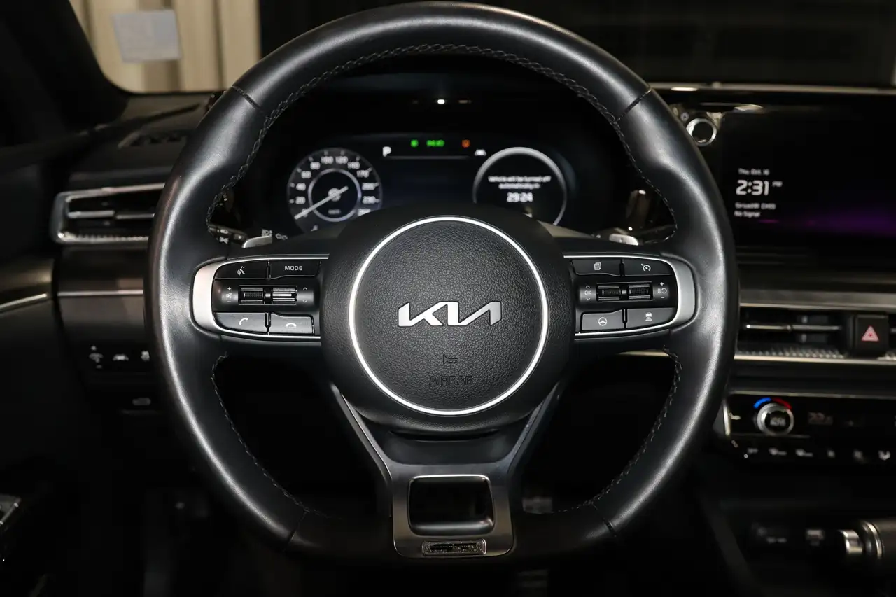 Kia K5 снимка Kia K5