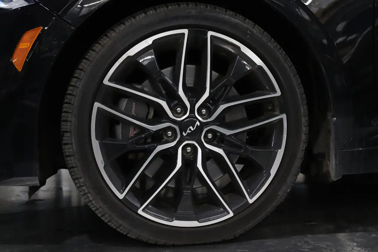 Kia K5 снимка Kia K5